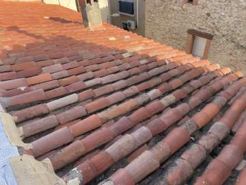 Traitement de toit anti-mousse à Perpignan