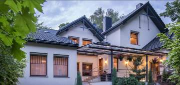 Gourgues Toiture Toiture-Couverture, pose de velux,
Isolation de combles et façade
Contactez-nous